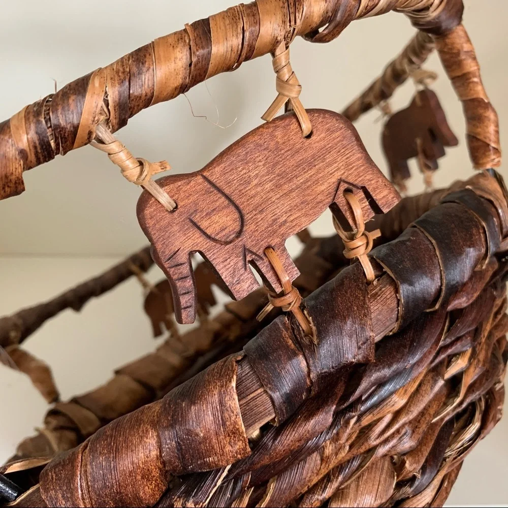 Large elephant basket